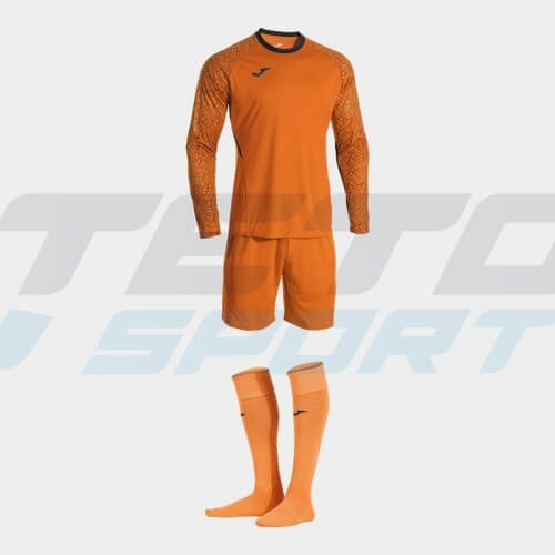 Kit Zamora X Joma